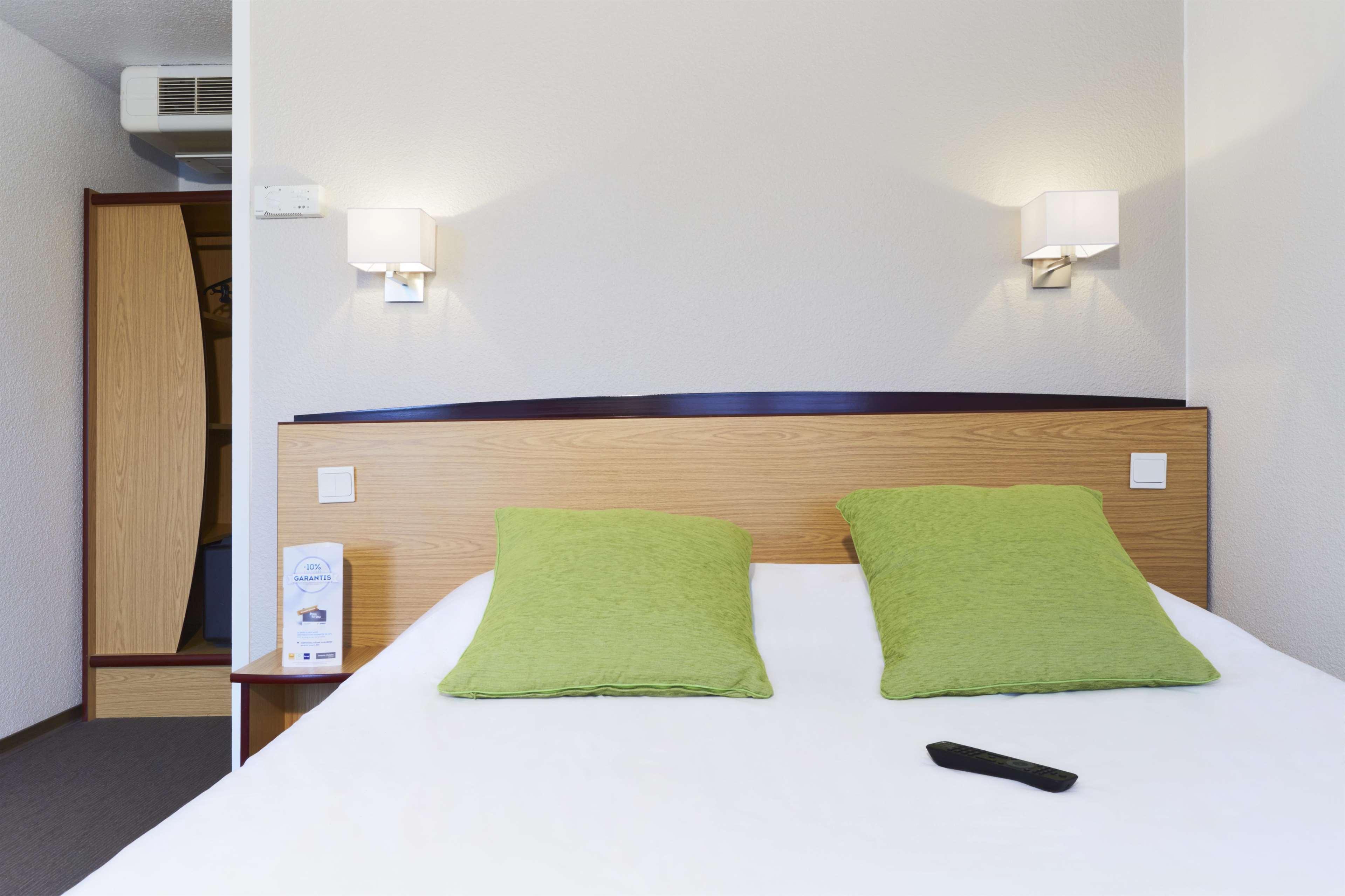 Campanile Lille - Lomme Hotel Buitenkant foto