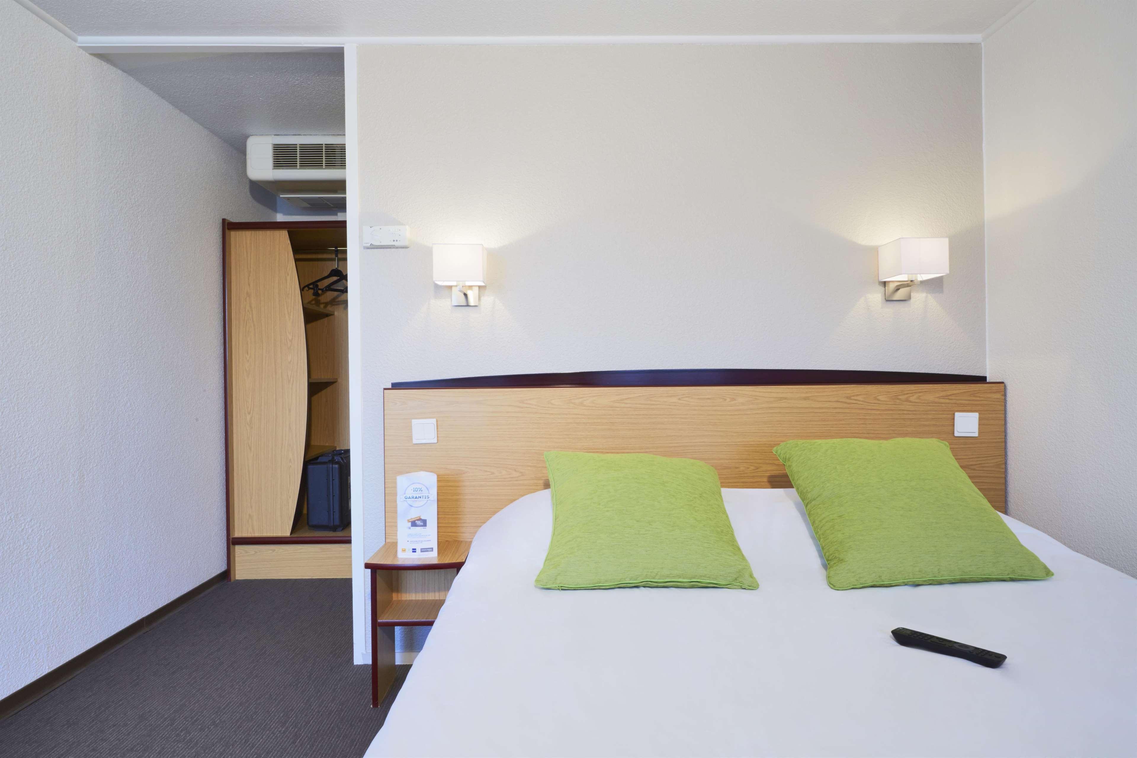 Campanile Lille - Lomme Hotel Buitenkant foto